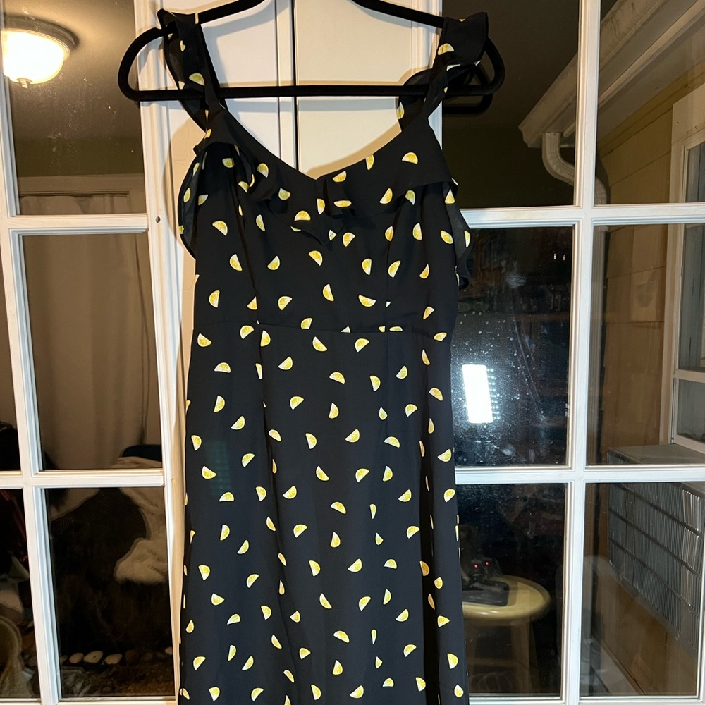 Forever 21 lemon dress. Size small.